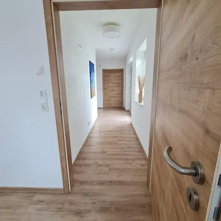 Private Zimmer In Neubau Familienhaus Alsfeld Exterior foto